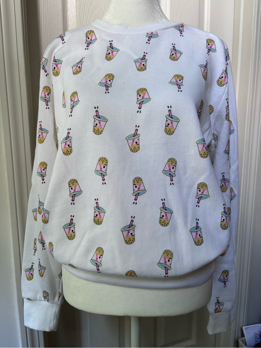 White Bubble Tea Print Crewneck Sweatshirt, Women’s Size Small